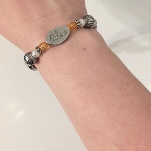 818 Orange‎ Pearl Silver Engraved Heart Charm Tennis Bracelet with Toggle Clasp